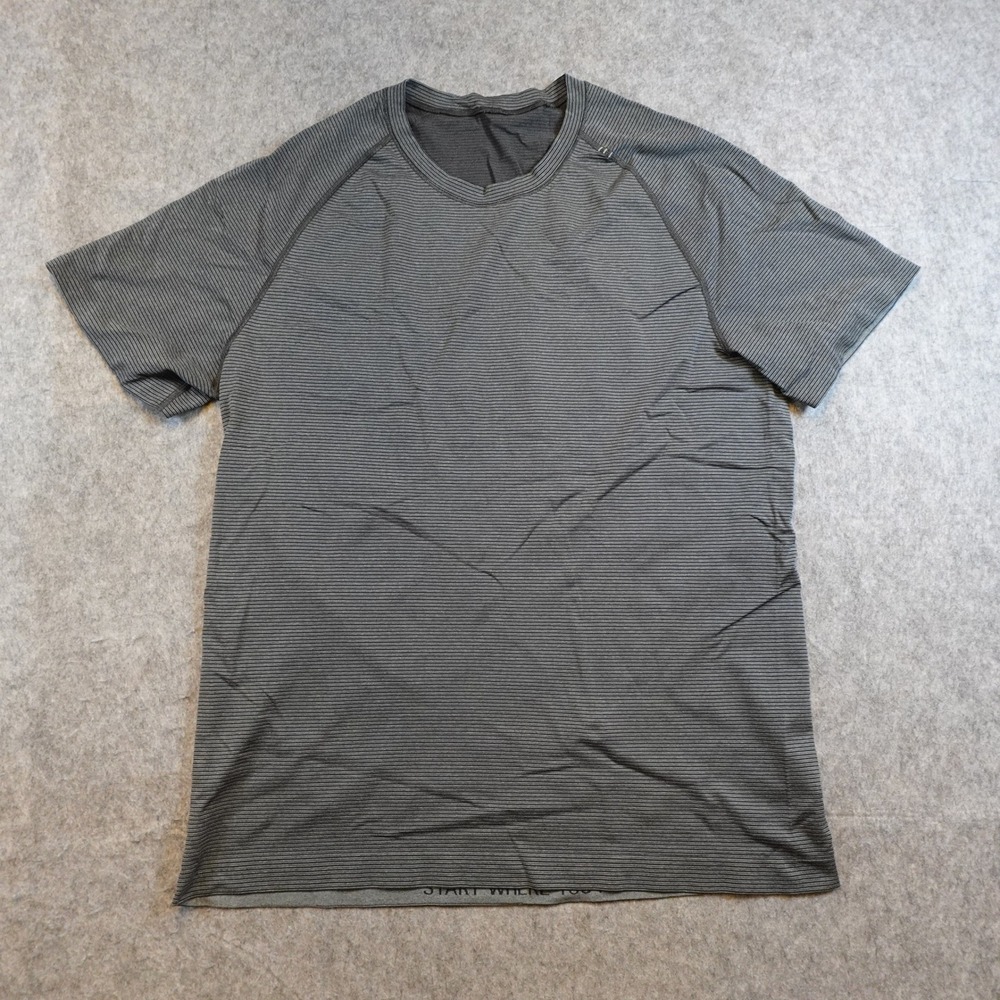 Lululemon Shirt Men Large Gray Metal Vent Tech Striped Short Sleeve Crew Neck